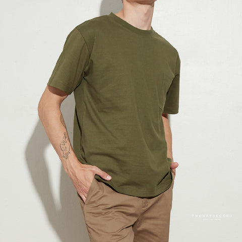 BROOK POCKET TEE - OLIVE (Relaxed fit)