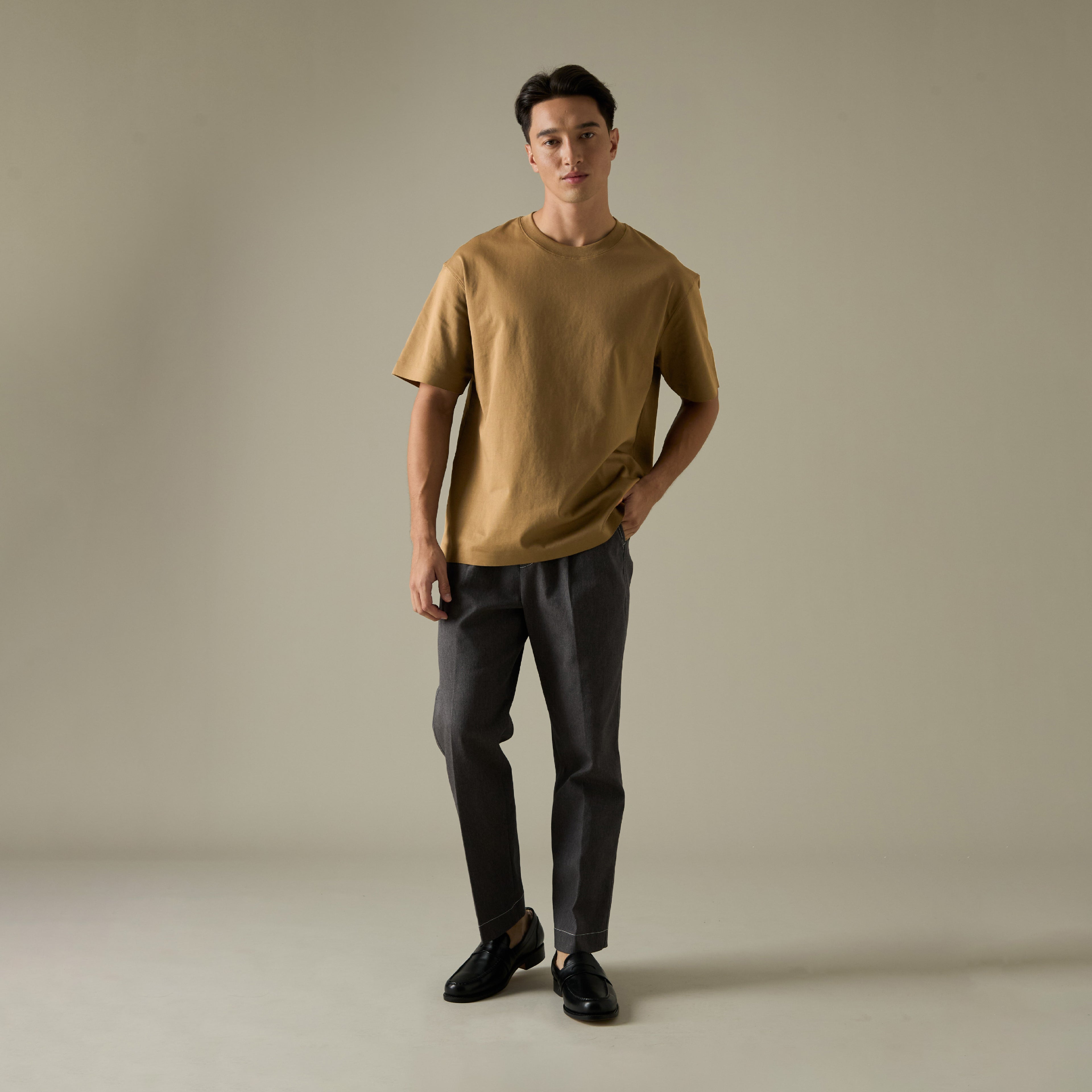 RELAXCOOL SEAMLESS OVERSIZED TEE - KHAKI
