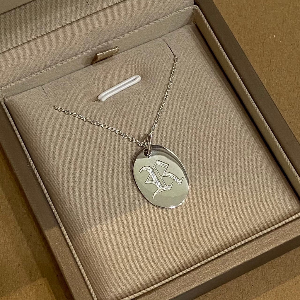 MARBELLA - OVAL PENDANT NECKLACE