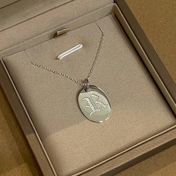 MARBELLA - OVAL PENDANT NECKLACE