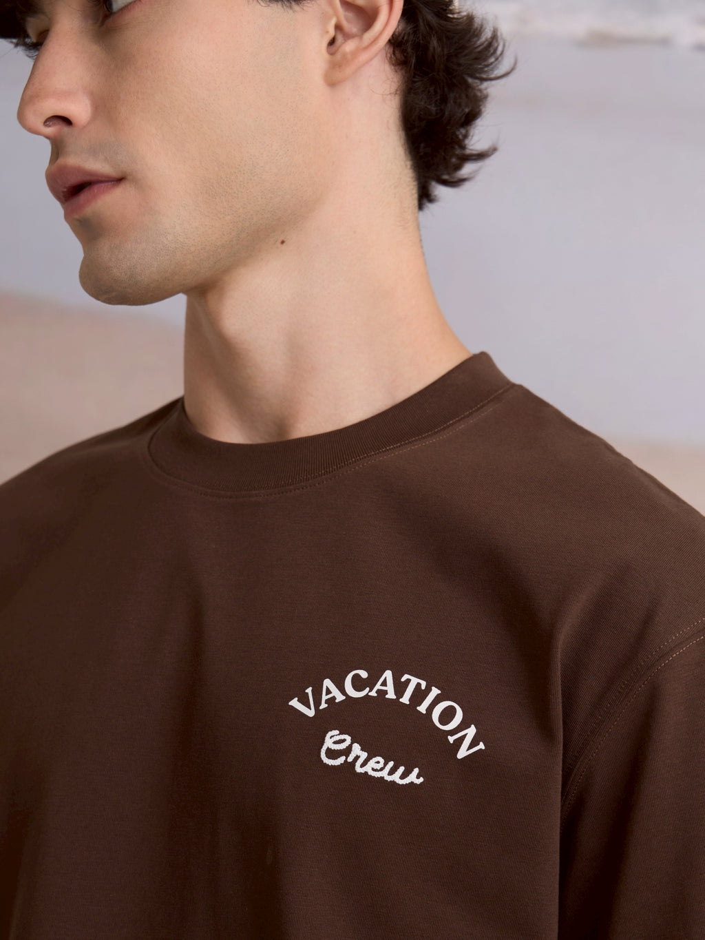EVC VACATION CREW TEE - BROWN