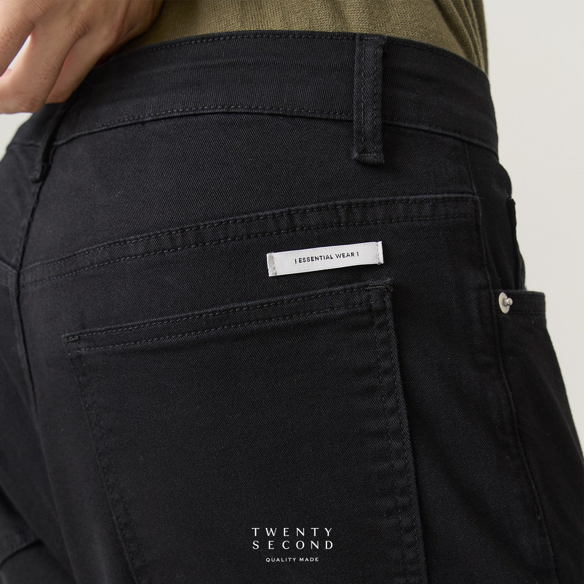 ESSENTIAL JEANS PANTS - BLACK