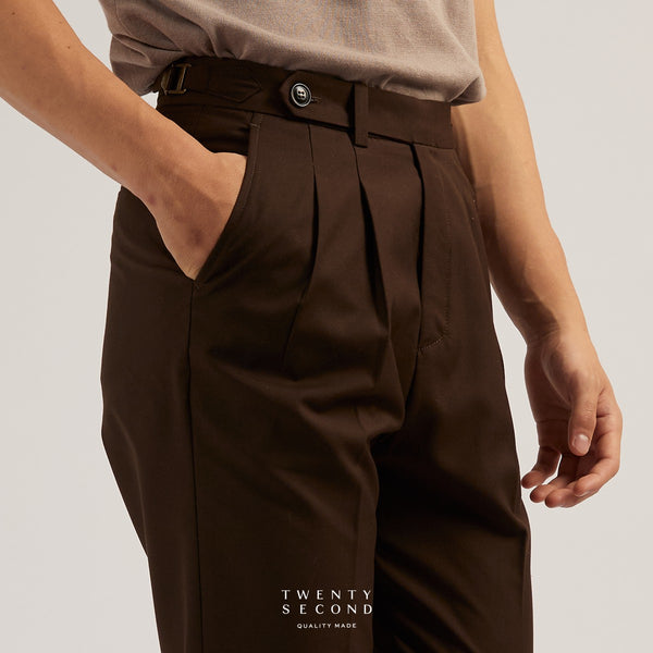 CLASSIC PLEATED TROUSERS - BROWN