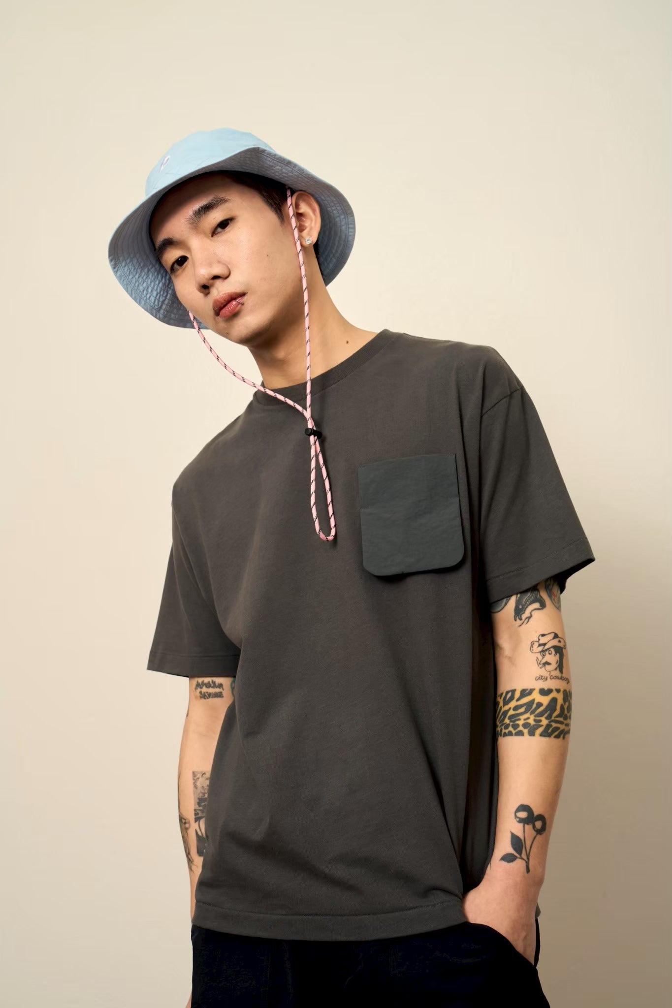 PALINI - OUT OF TOWN POCKET TEE