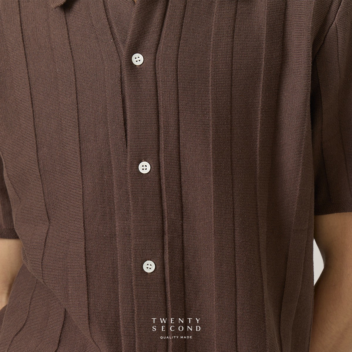 TATE SHORT SLEEVES KNIT SHIRT - BROWN