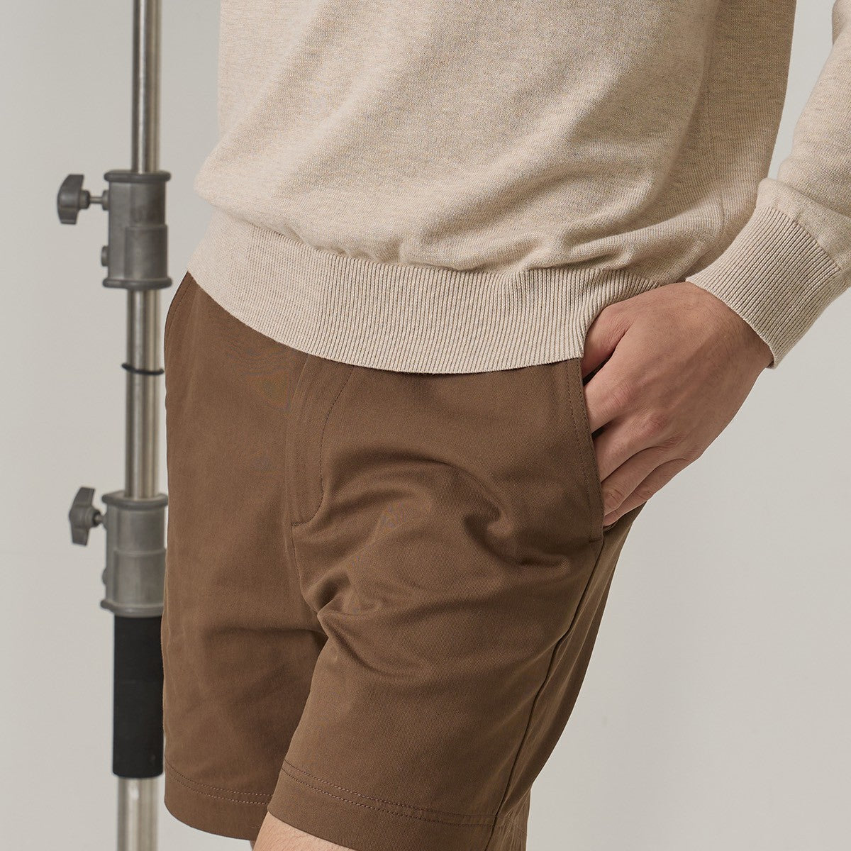 URBAN CHINO SHORTS - BROWN