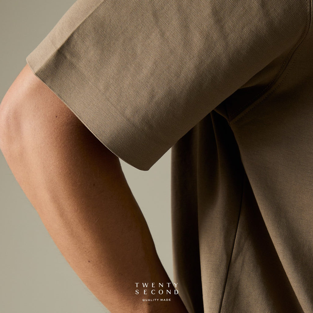 RELAXCOOL SEAMLESS OVERSIZED TEE - BROWN