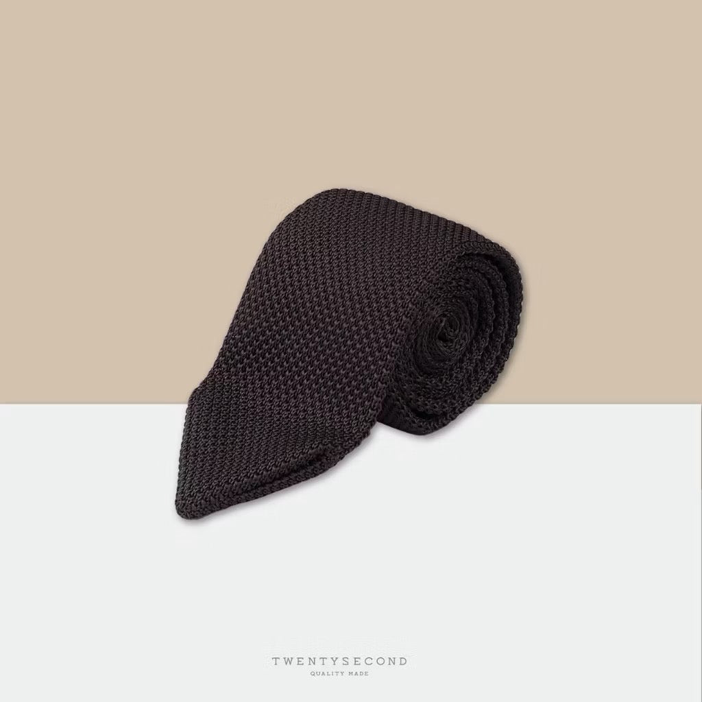 KNIT NECKTIE