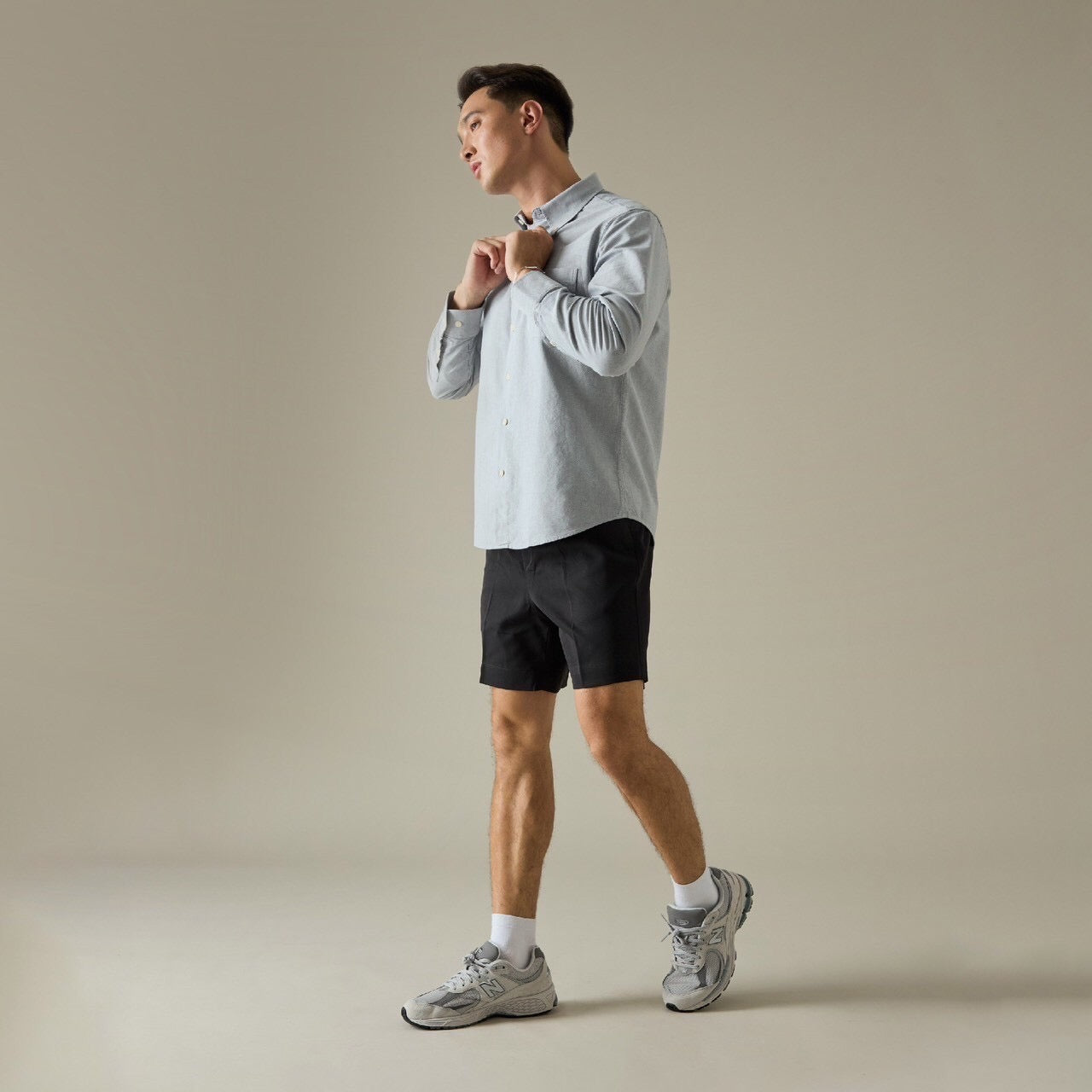 JOSH SINGLE PLEAT SHORTS - BLACK