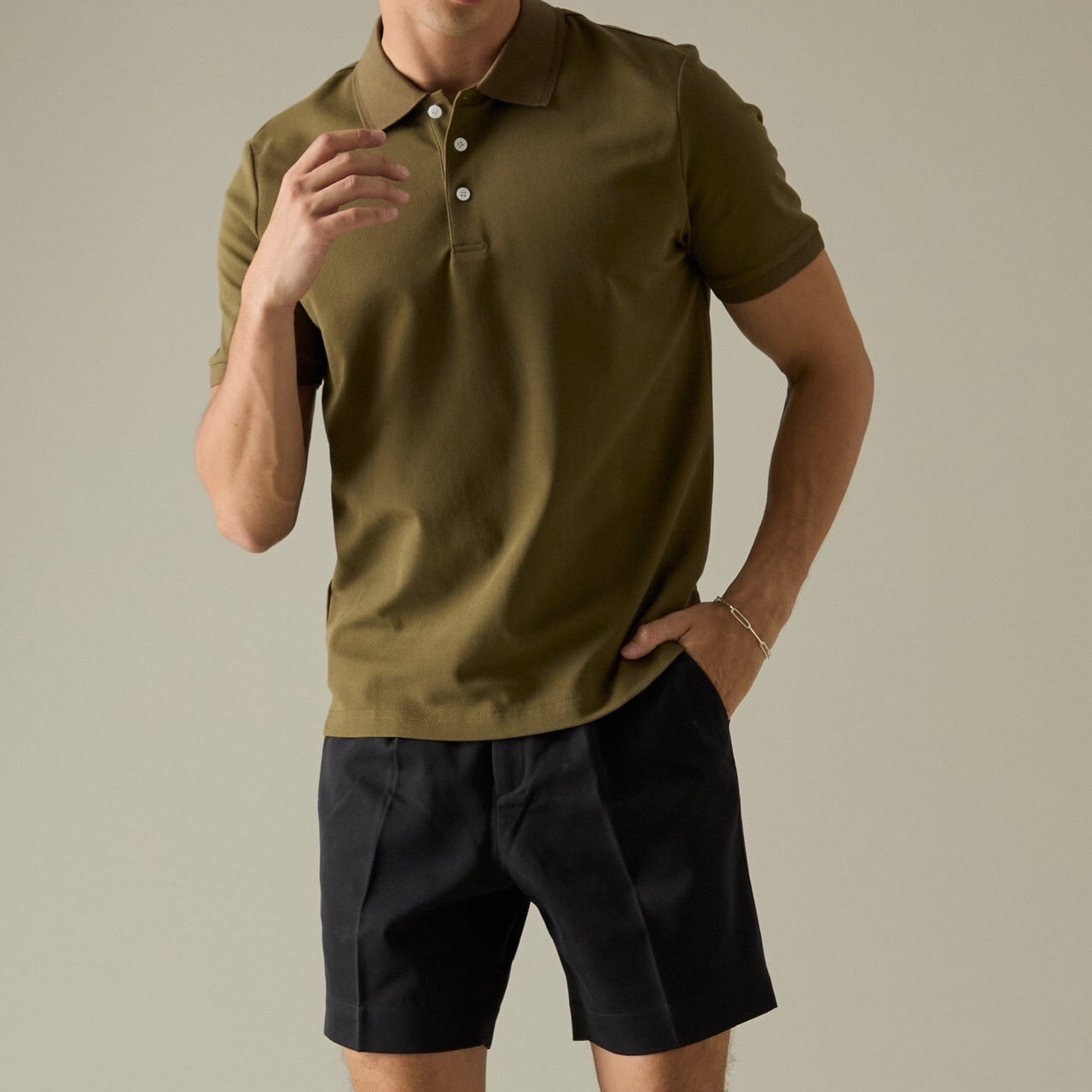 JOSH SINGLE PLEAT SHORTS - BLACK