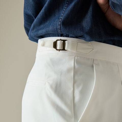 JOSH SINGLE PLEAT SHORTS - WHITE