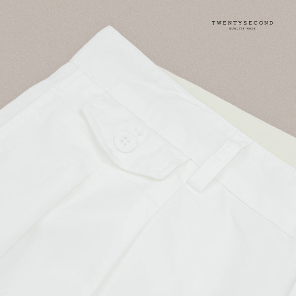 ARDEN PLEATED SHORTS - WHITE