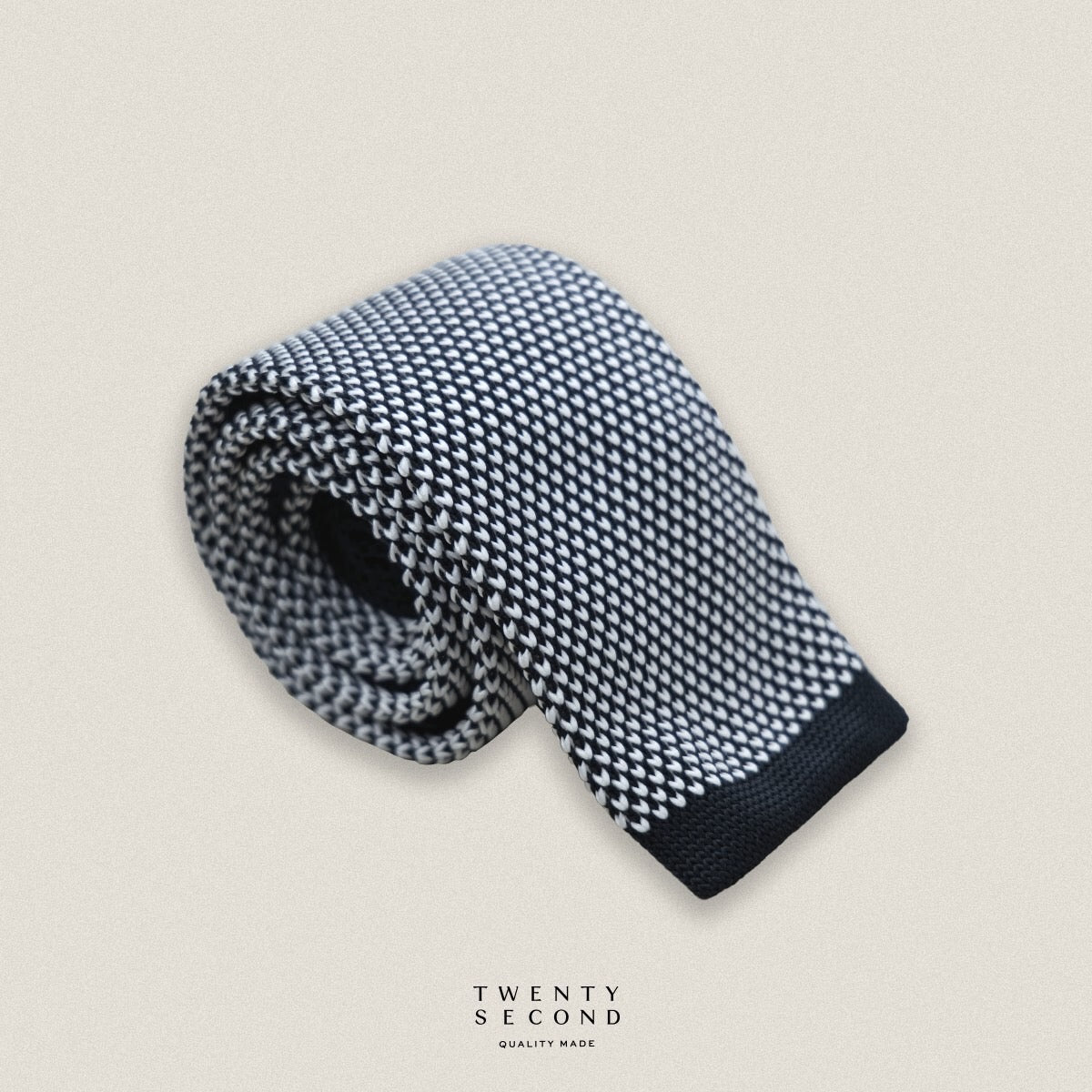 KNIT NECKTIE