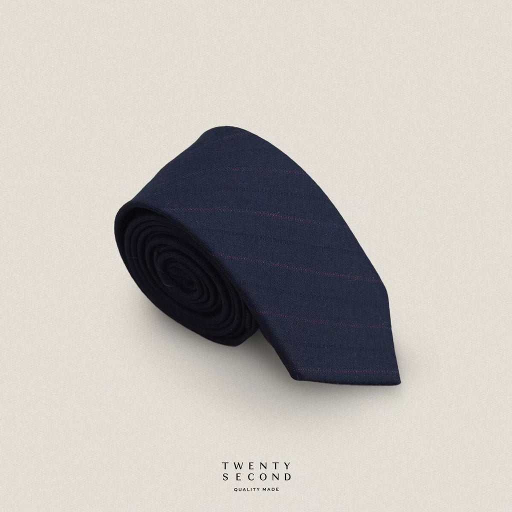 STRIPE PATTERN NECKTIE