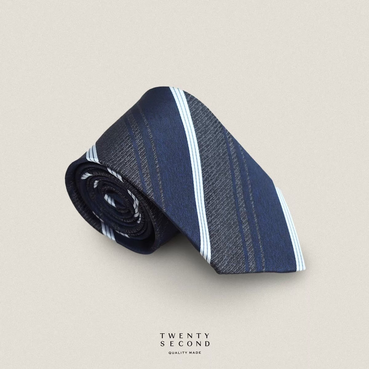 STRIPE PATTERN NECKTIE