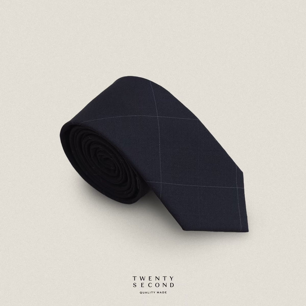 STRIPE PATTERN NECKTIE