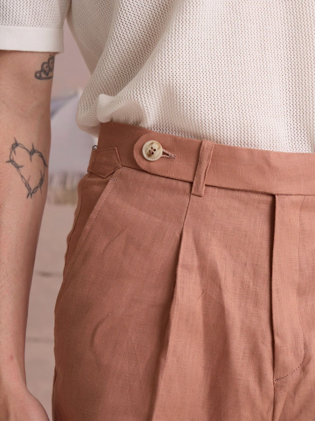 PLEATED LINEN SHORTS - SALMON