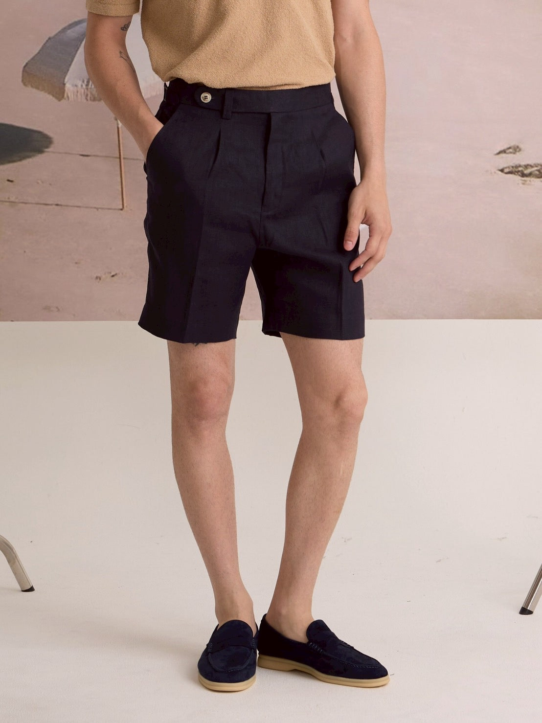 PLEATED LINEN SHORTS - NAVY