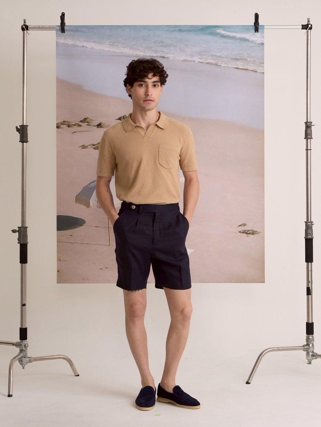 PLEATED LINEN SHORTS - NAVY