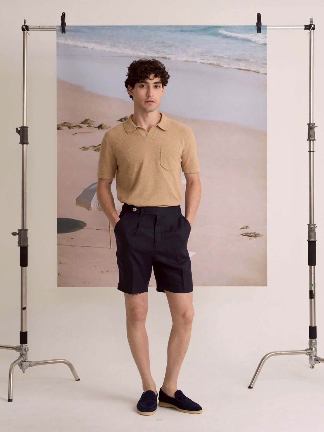 PLEATED LINEN SHORTS - NAVY