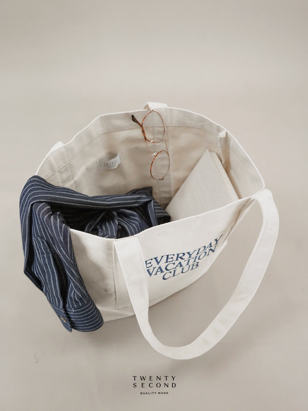 EVERYDAY VACATION CLUB TOTE BAG - WHITE