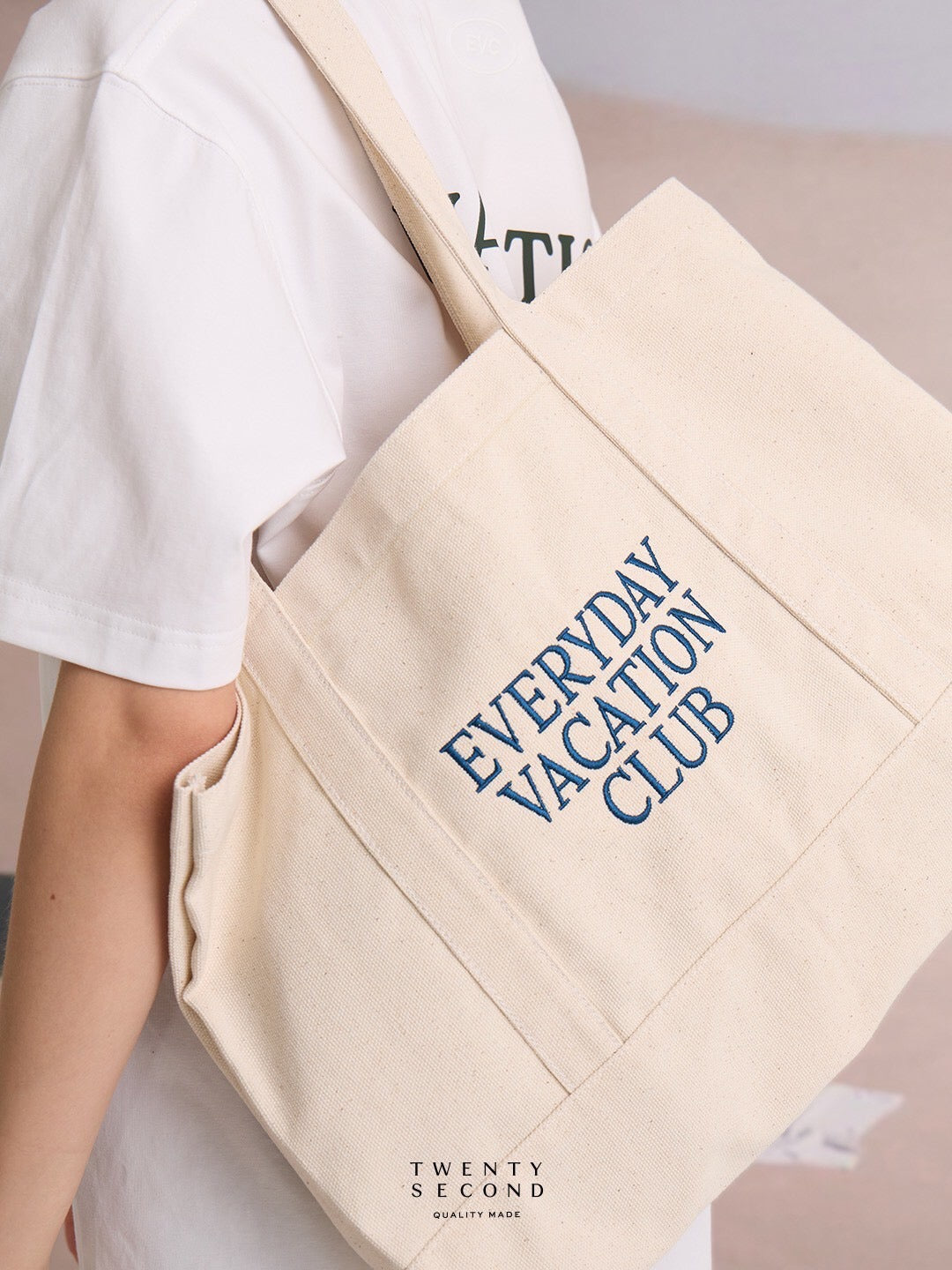 EVERYDAY VACATION CLUB TOTE BAG - WHITE