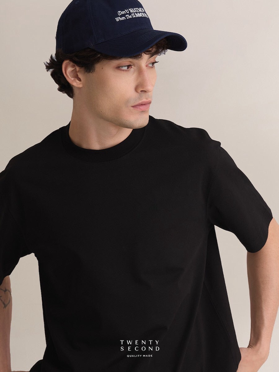 ESSENTIAL  TEE - BLACK