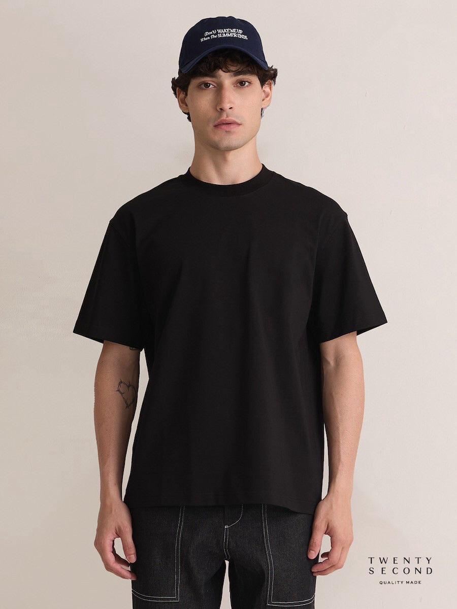 ESSENTIAL  TEE - BLACK