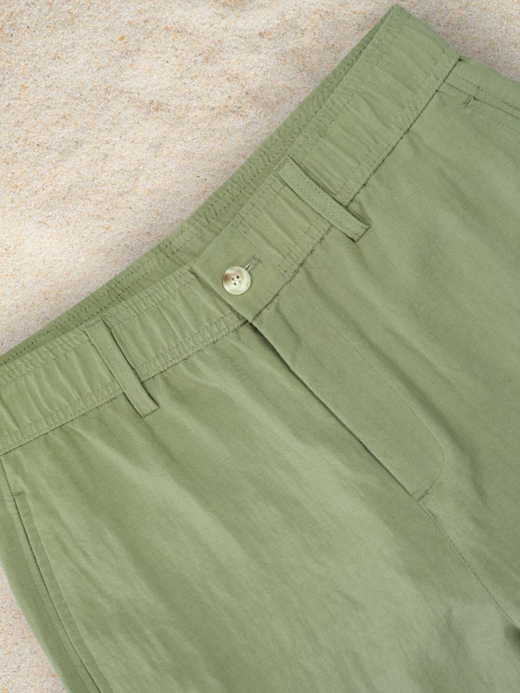 BREEZE EASY SHORTS - OLIVE