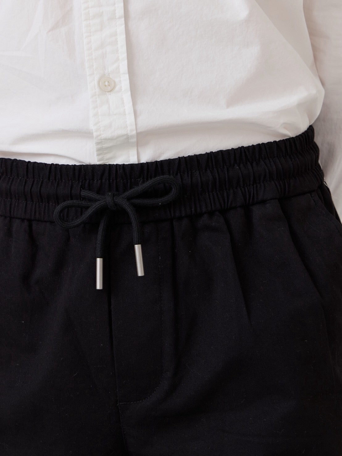 FLEX RELAXED SHORTS - BLACK